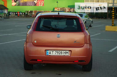 Хетчбек Fiat Grande Punto 2006 в Чернівцях
