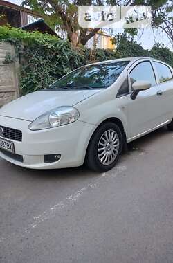 Хэтчбек Fiat Grande Punto 2011 в Херсоне