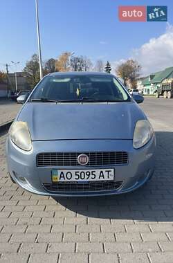 Хэтчбек Fiat Grande Punto 2008 в Сваляве