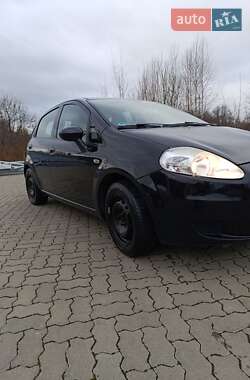 Хэтчбек Fiat Grande Punto 2009 в Стрые