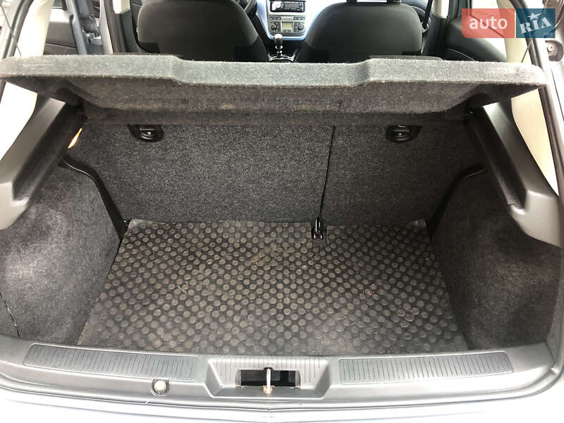 Хетчбек Fiat Grande Punto 2006 в Черкасах фото 7 Хетчбек Fiat Grande Punto 2006 в Черкасах