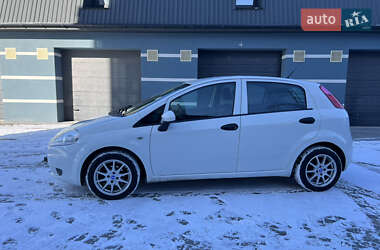 Хэтчбек Fiat Grande Punto 2011 в Изяславе