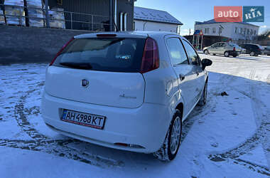 Хэтчбек Fiat Grande Punto 2011 в Изяславе