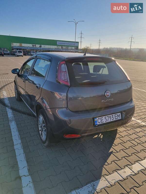 Хэтчбек Fiat Grande Punto 2013 в Черновцах