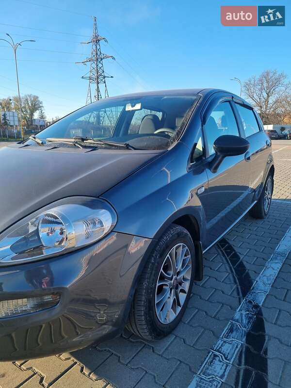 Хэтчбек Fiat Grande Punto 2013 в Черновцах