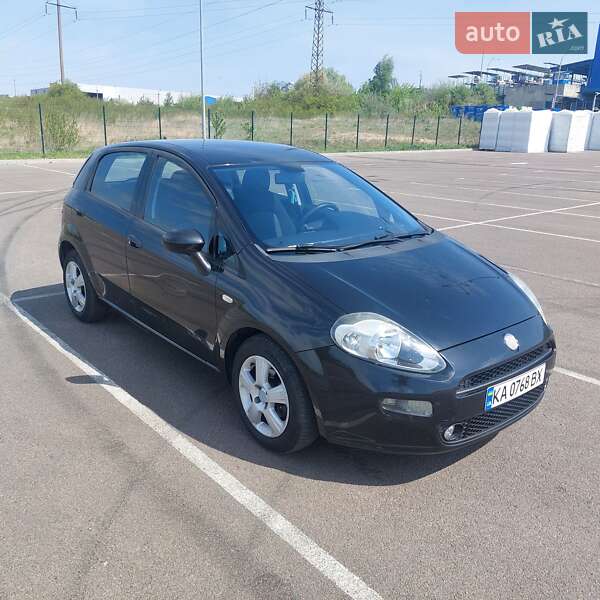 Хэтчбек Fiat Grande Punto 2012 в Ровно