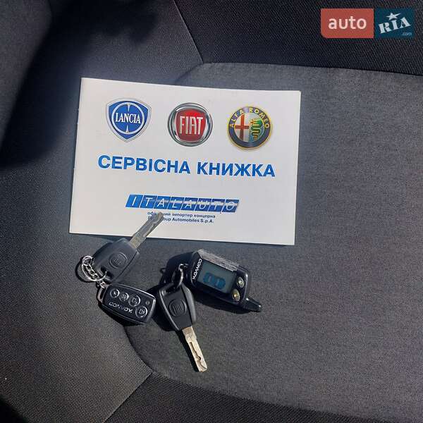 Хэтчбек Fiat Grande Punto 2012 в Ровно