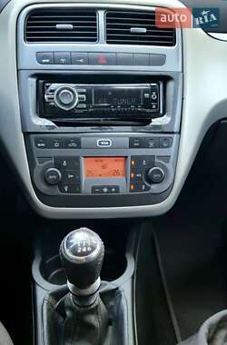 Хетчбек Fiat Grande Punto 2006 в 