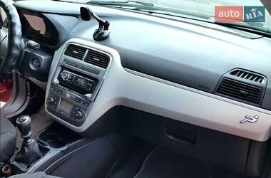Хетчбек Fiat Grande Punto 2006 в 
