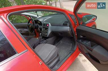 Хетчбек Fiat Grande Punto 2011 в 