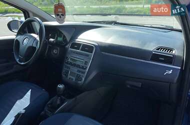 Хэтчбек Fiat Grande Punto 2009 в 