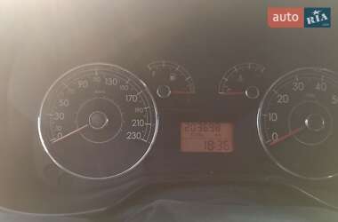 Хэтчбек Fiat Grande Punto 2009 в 
