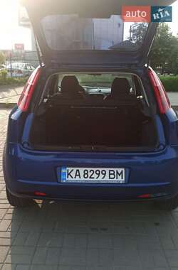 Хэтчбек Fiat Grande Punto 2009 в 