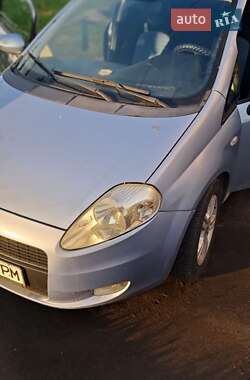 Хэтчбек Fiat Grande Punto 2006 в Киеве