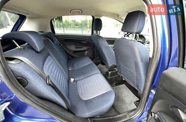 Хэтчбек Fiat Grande Punto 2009 в 