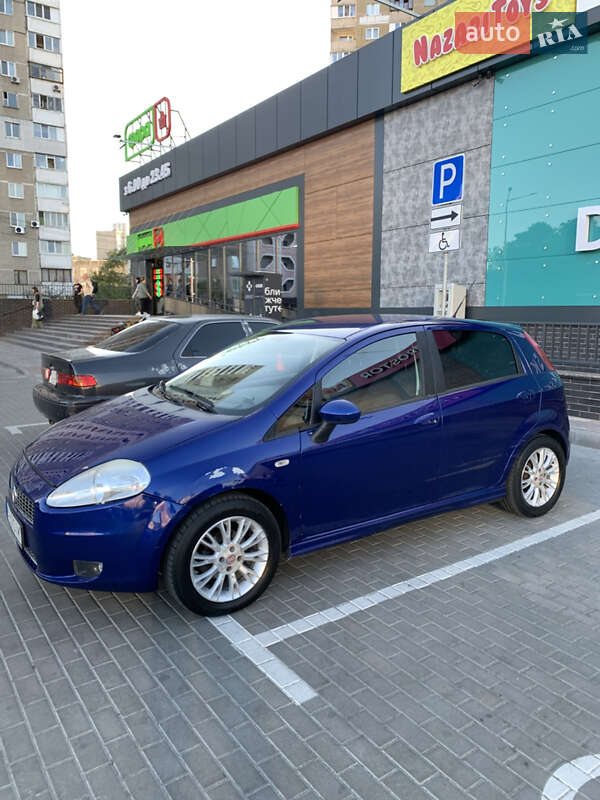 Хэтчбек Fiat Grande Punto 2008 в Киеве