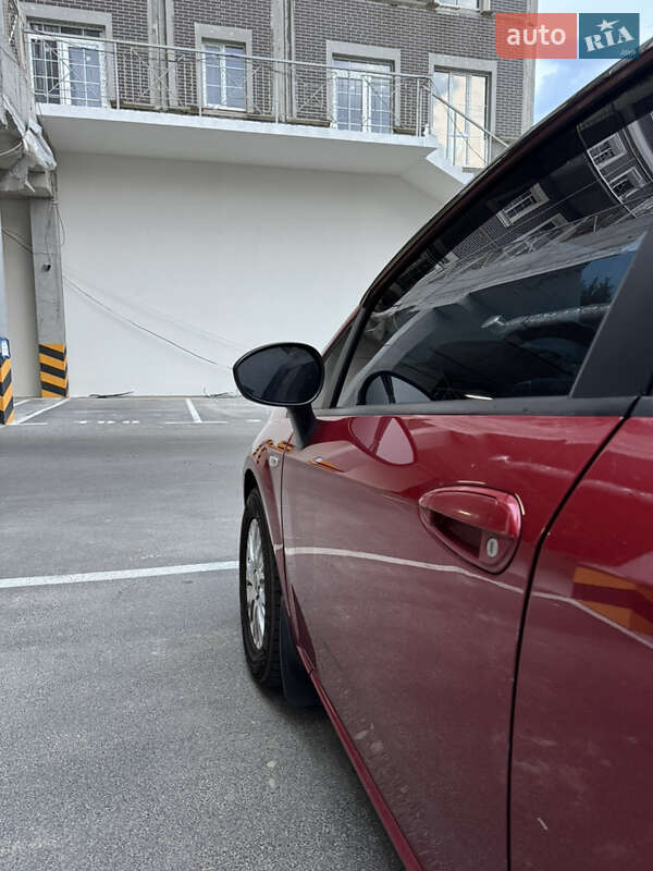 Хэтчбек Fiat Grande Punto 2011 в Киеве