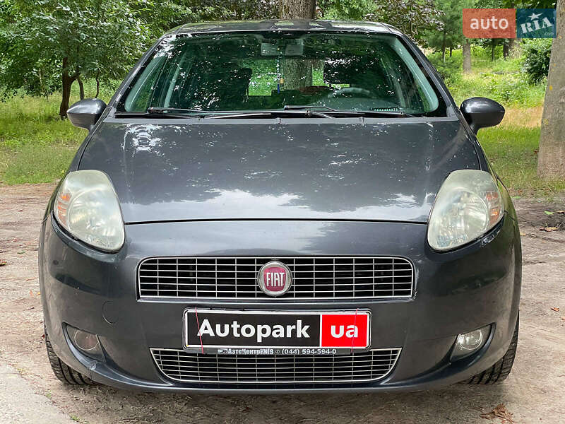 Хэтчбек Fiat Grande Punto 2011 в Киеве