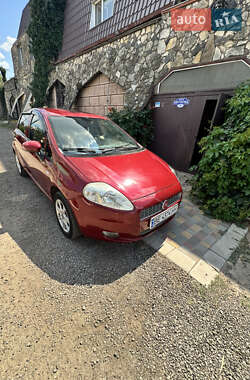 Хетчбек Fiat Grande Punto 2010 в Миколаєві