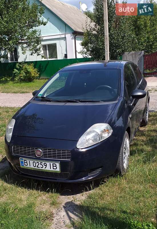 Хетчбек Fiat Grande Punto 2009 в Лубнах