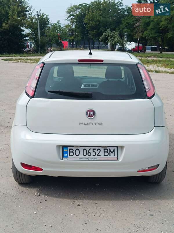 Хетчбек Fiat Grande Punto 2012 в Тернополі
