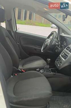 Хэтчбек Fiat Grande Punto 2012 в 