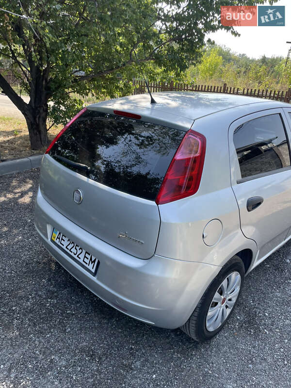 Хэтчбек Fiat Grande Punto 2010 в Днепре