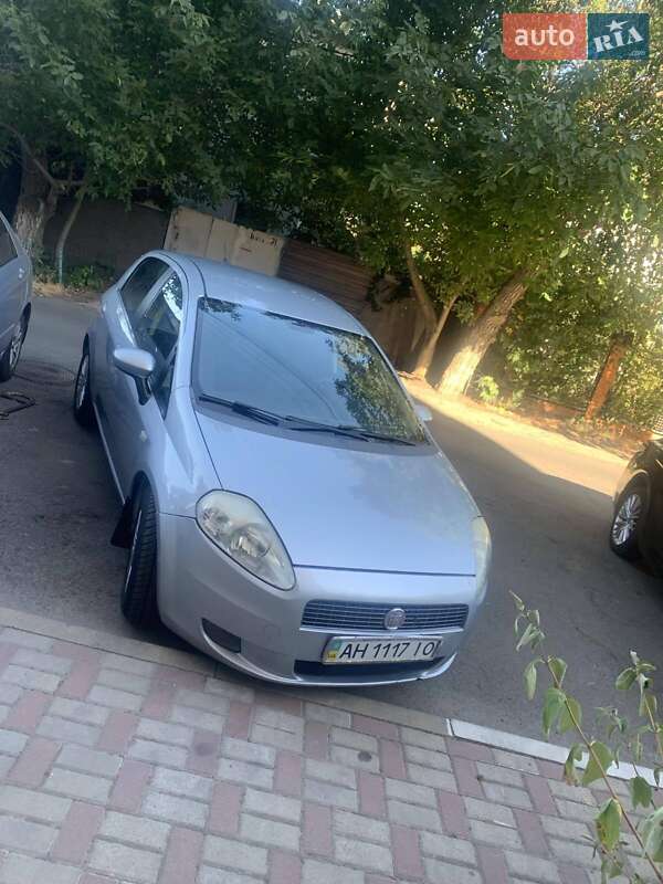 Хэтчбек Fiat Grande Punto 2007 в 