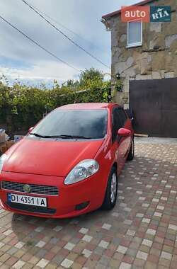 Хэтчбек Fiat Grande Punto 2011 в Обухове