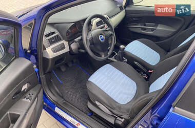 Хетчбек Fiat Grande Punto 2007 в  фото 13 Хетчбек Fiat Grande Punto 2007 в