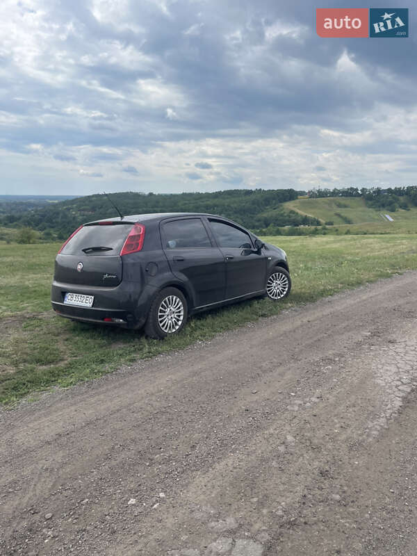 Хэтчбек Fiat Grande Punto 2009 в Харькове фото 17 Хэтчбек Fiat Grande Punto 2009 в Харькове