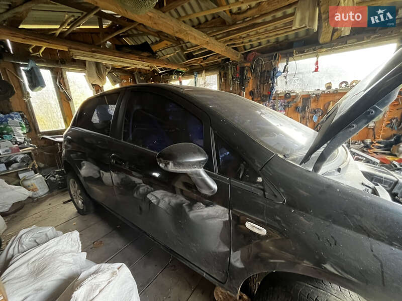 Хетчбек Fiat Grande Punto 2006 в Олевську фото 9 Хетчбек Fiat Grande Punto 2006 в Олевську