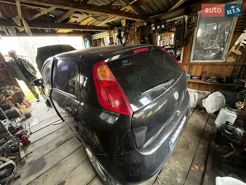 Хетчбек Fiat Grande Punto 2006 в Олевську фото 7 Хетчбек Fiat Grande Punto 2006 в Олевську