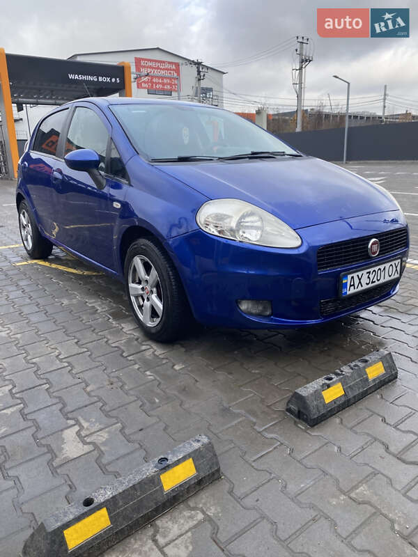 Хэтчбек Fiat Grande Punto 2009 в Киеве