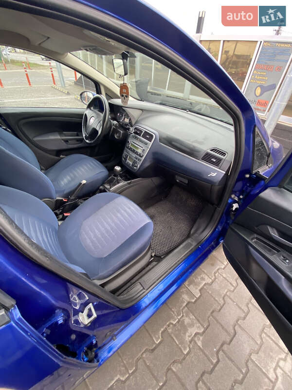 Хэтчбек Fiat Grande Punto 2009 в Киеве