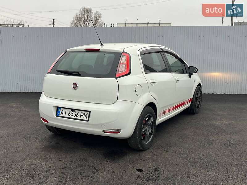 Хетчбек Fiat Grande Punto 2012 в Києві фото 5 Хетчбек Fiat Grande Punto 2012 в Києві