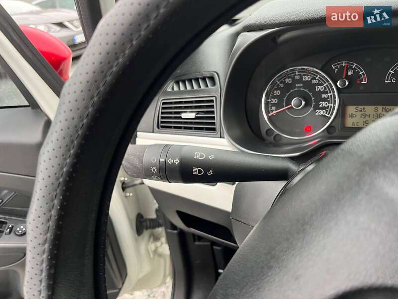 Хетчбек Fiat Grande Punto 2012 в Києві фото 17 Хетчбек Fiat Grande Punto 2012 в Києві