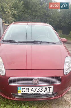 Хетчбек Fiat Grande Punto 2010 в Чернігові