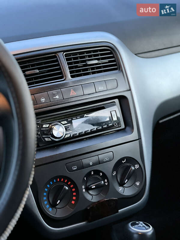 Хетчбек Fiat Grande Punto 2009 в Миколаєві