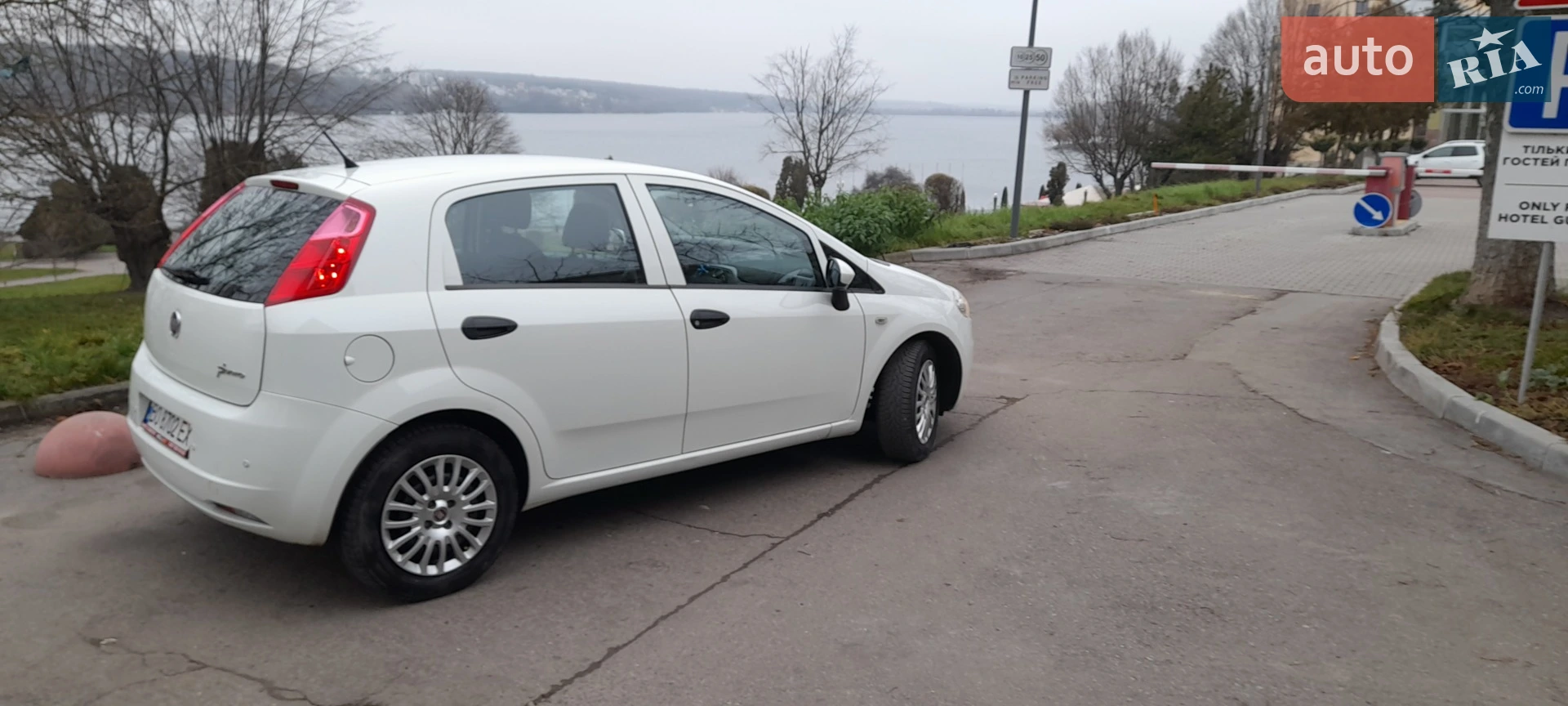 2011 Fiat Punto - мініатюра 2