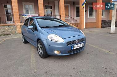 Хетчбек Fiat Grande Punto 2010 в Вознесенську
