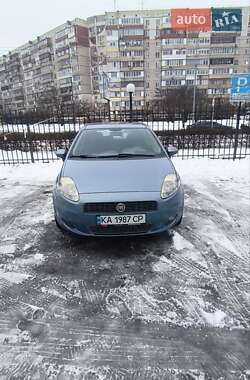 Хэтчбек Fiat Grande Punto 2010 в Киеве