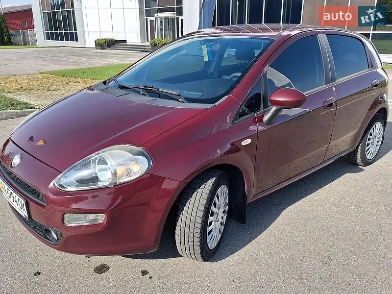 Fiat Grande Punto 2012 VIN ZFA19900000915237 фото оголошення 4 з 34