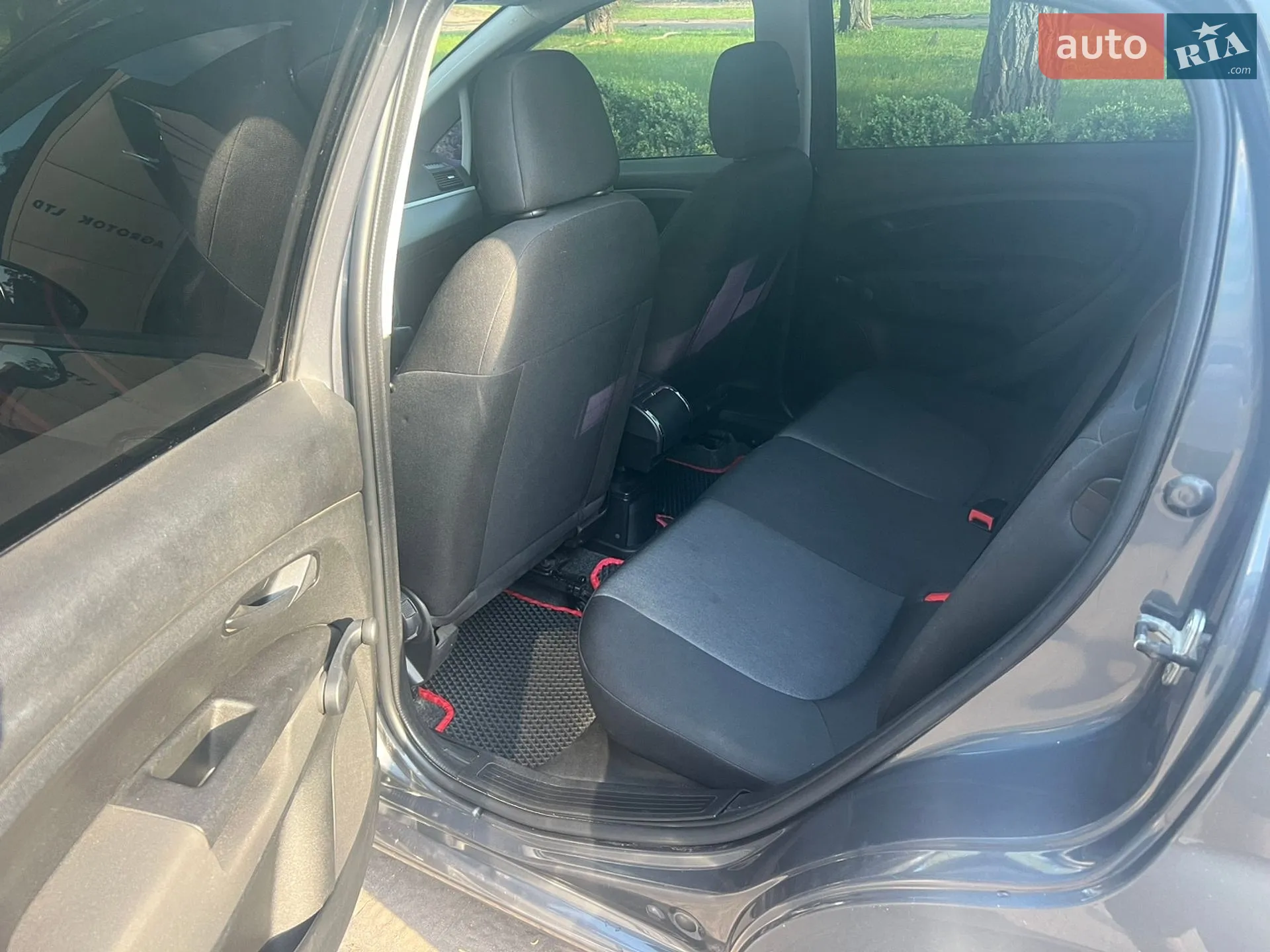 2013 Fiat Punto - мініатюра 8