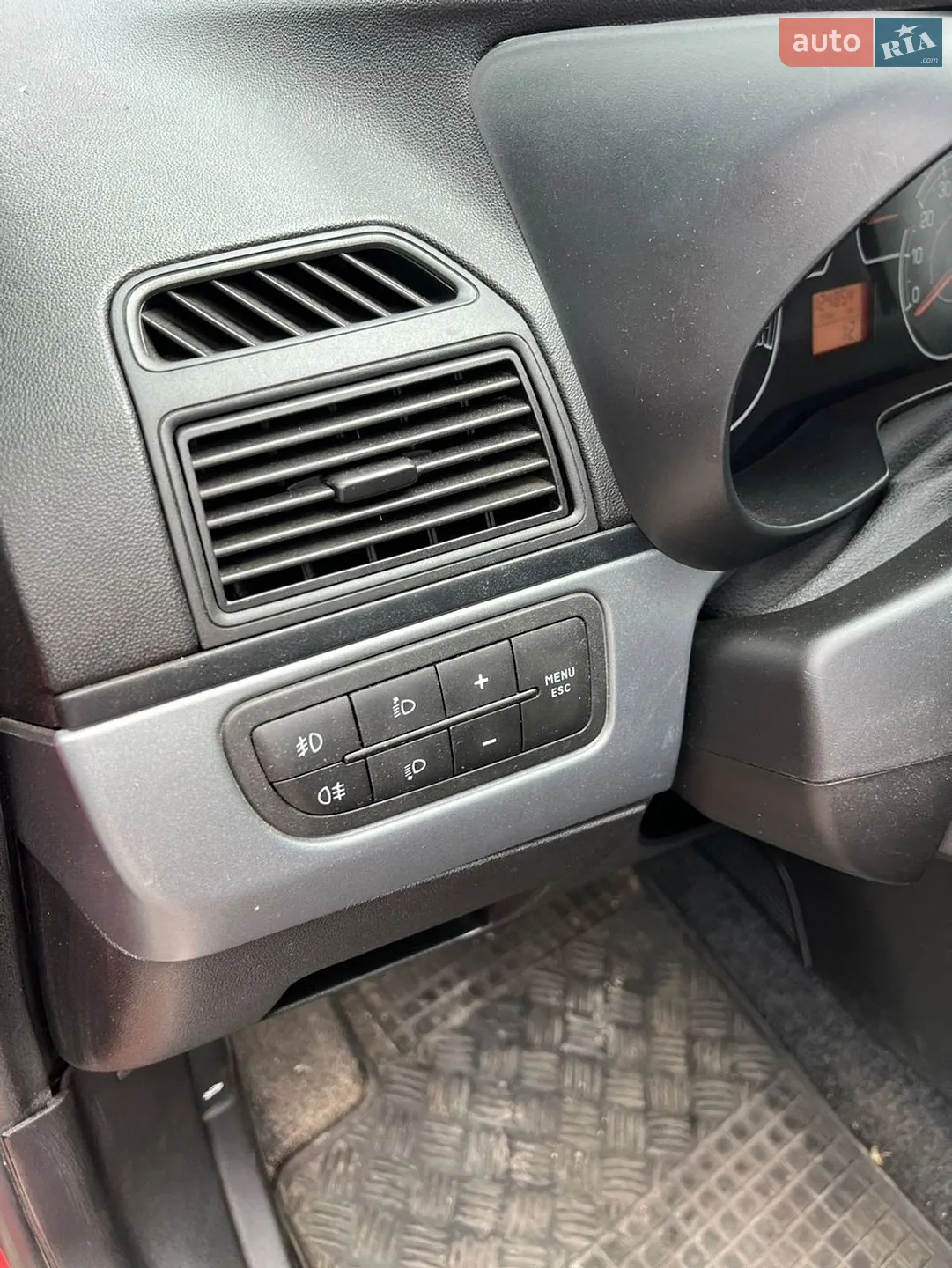 2010 Fiat Punto - мініатюра 12