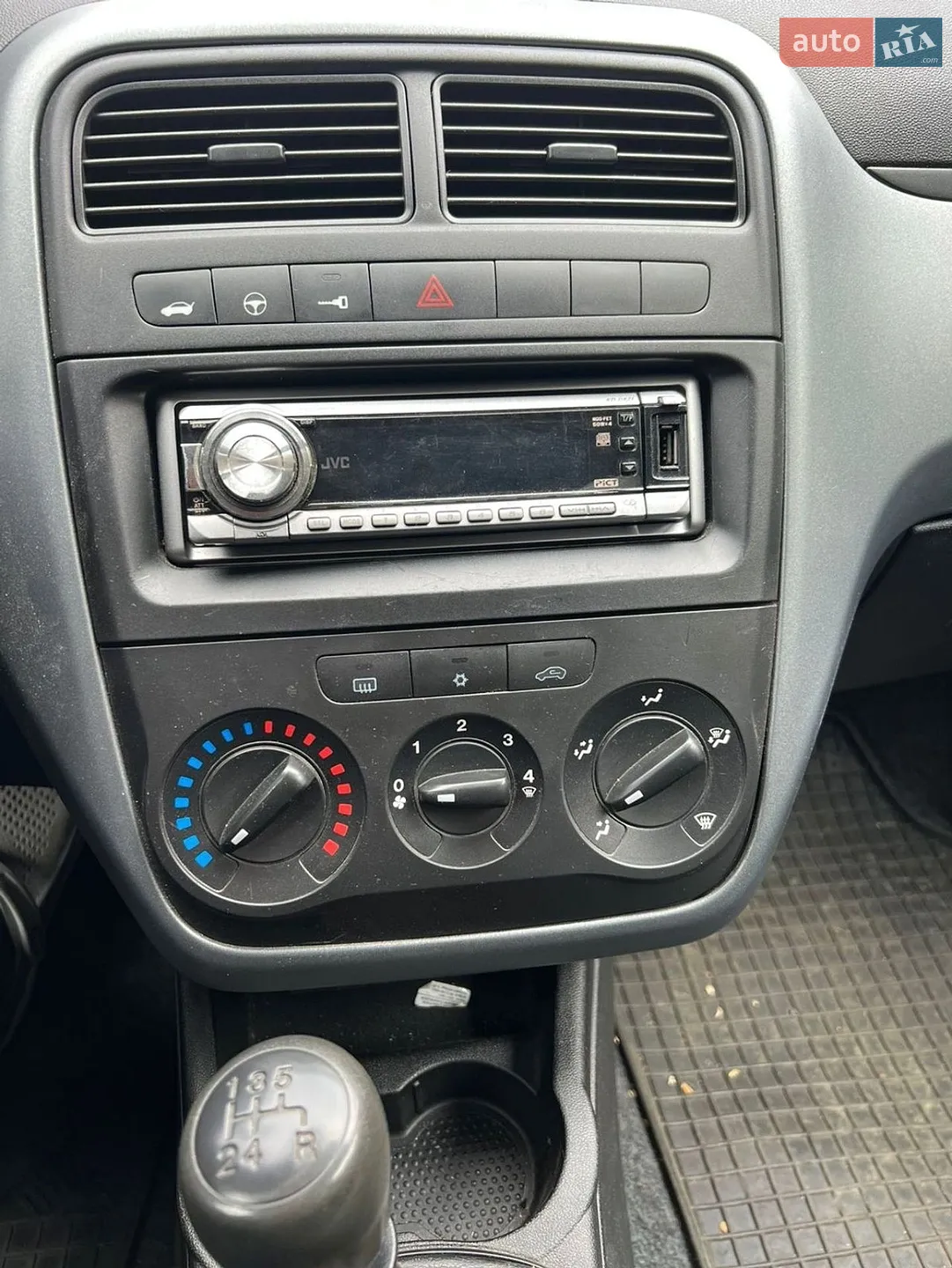 2010 Fiat Punto - мініатюра 11