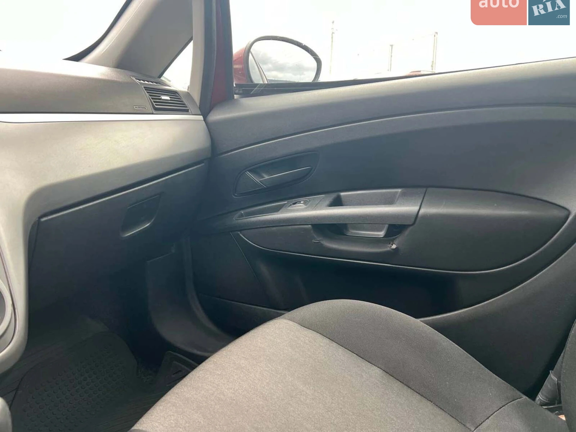 2012 Fiat Punto - мініатюра 30
