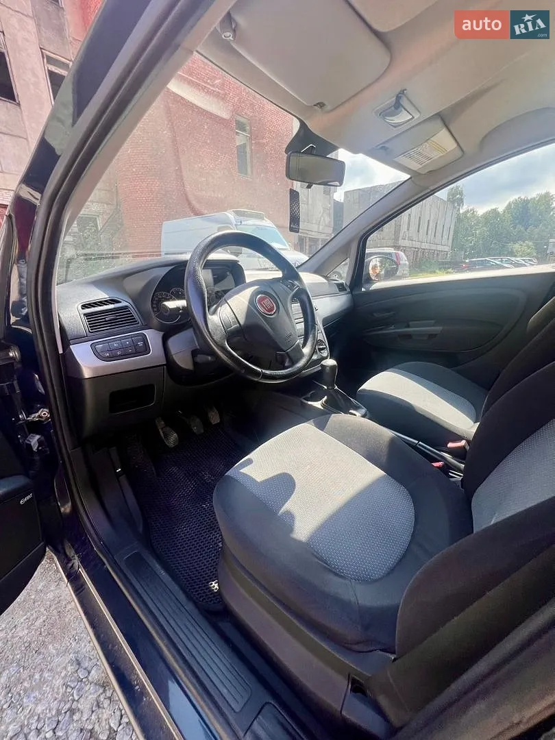 2011 Fiat Punto - мініатюра 12