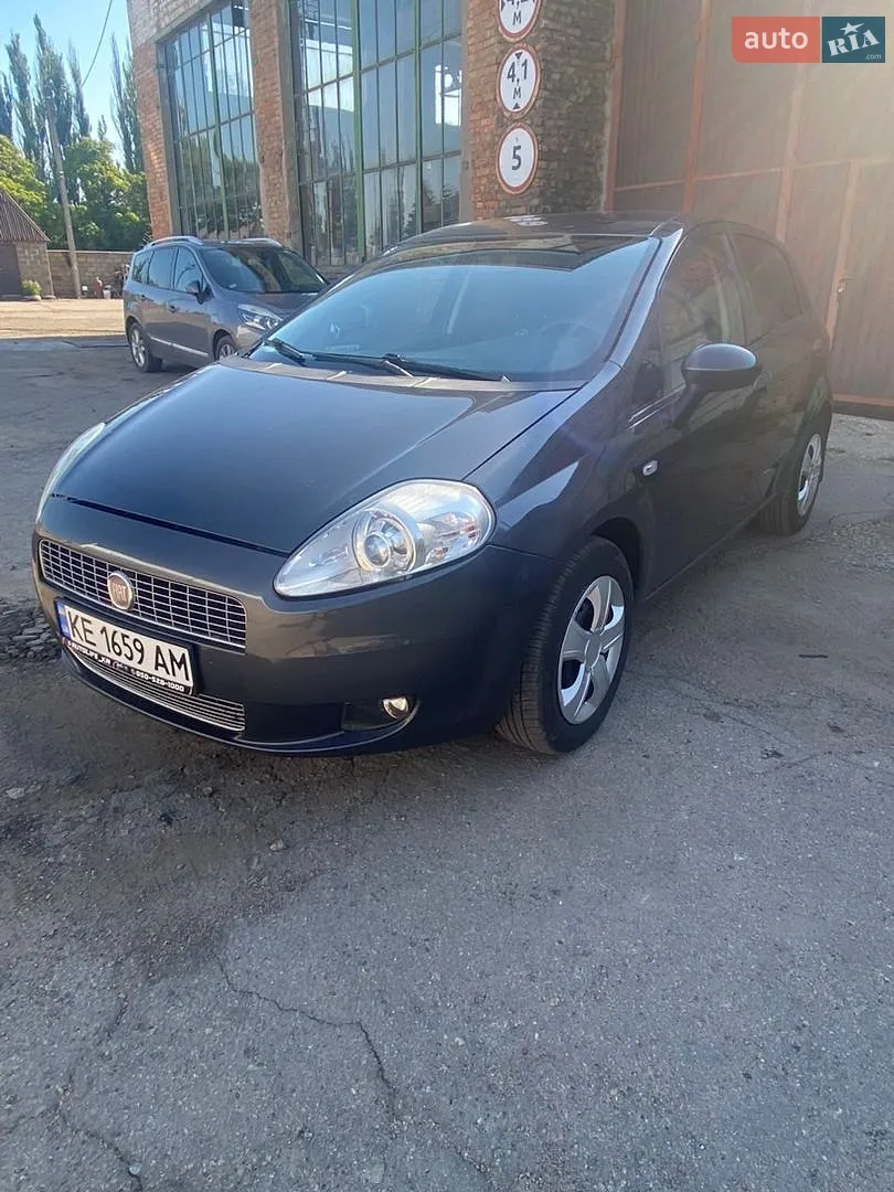 2010 Fiat Punto - мініатюра 2