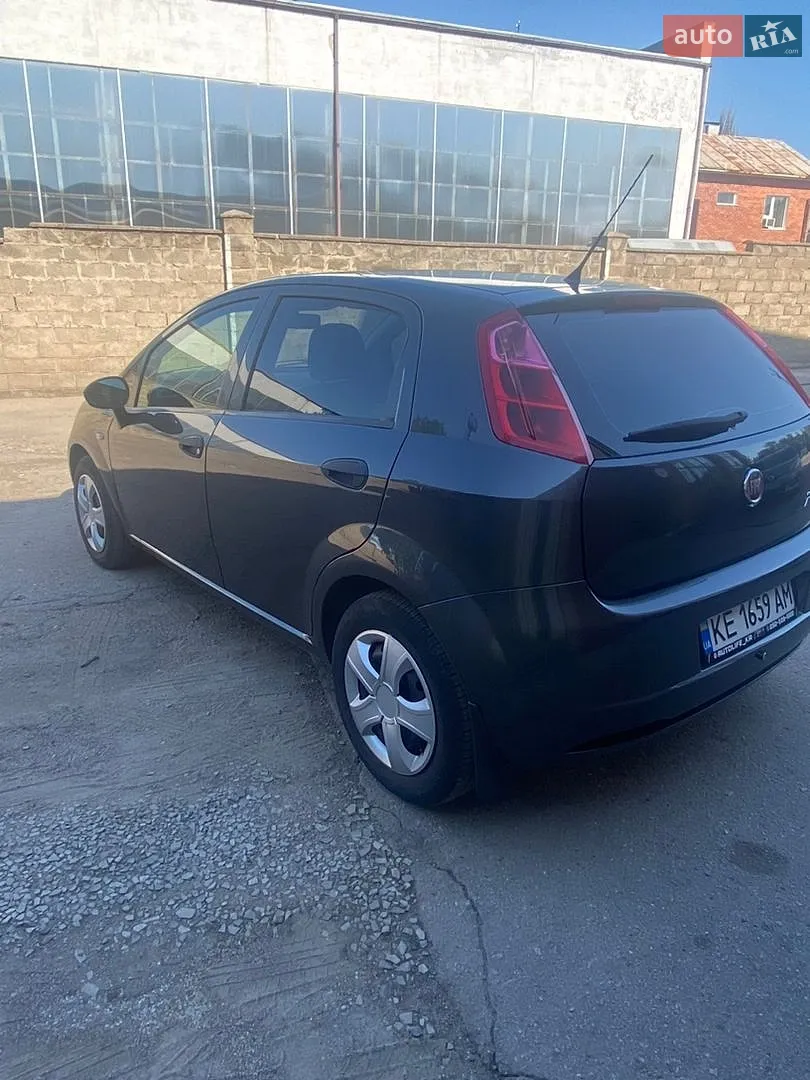 2010 Fiat Punto - мініатюра 8